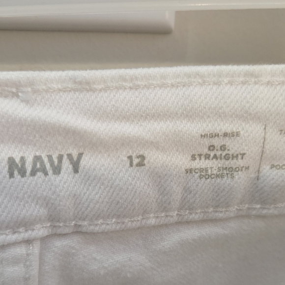⭐️Old Navy O.G. White Straight Leg Jeans Size 12 - Picture 3 of 4
